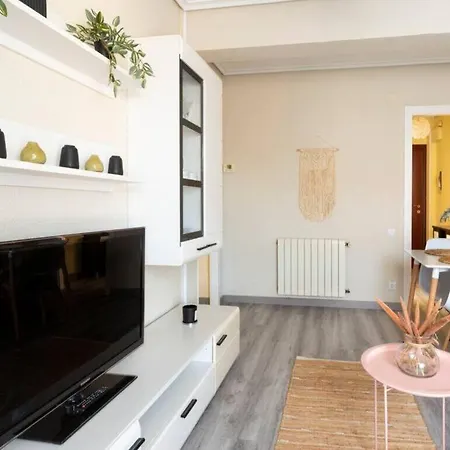 Apartamento Residencial Cerca De Las Estaciones